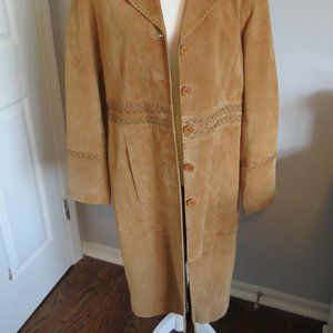 Timeless Willi Smith Suede Long Jacket with lots of detail